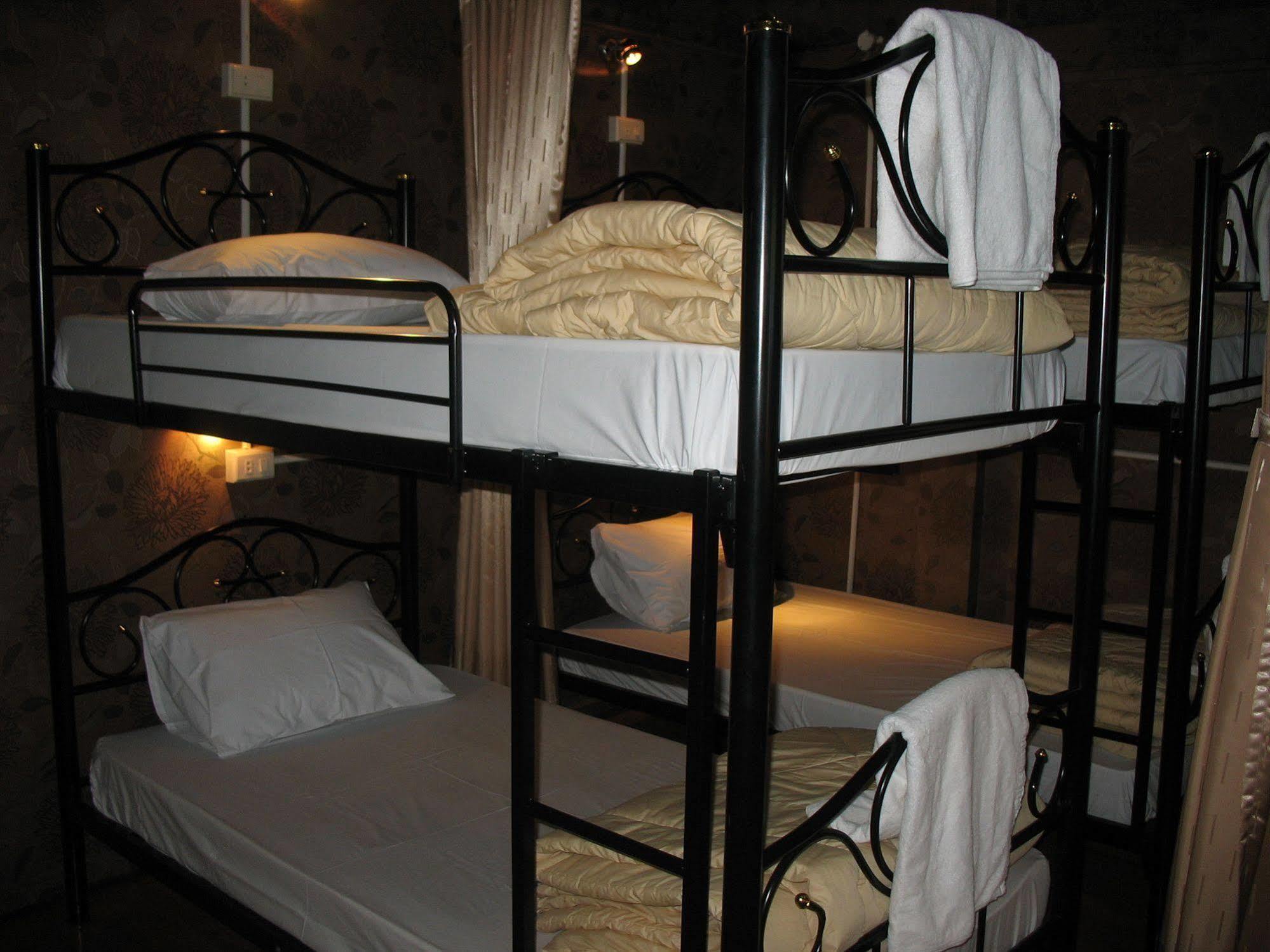 Gotum Hostel 1 Phuket Εξωτερικό φωτογραφία
